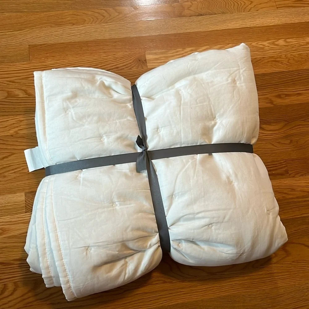 Anthropologie Relaxed Linen Cotton Quilt Size Queen NWT